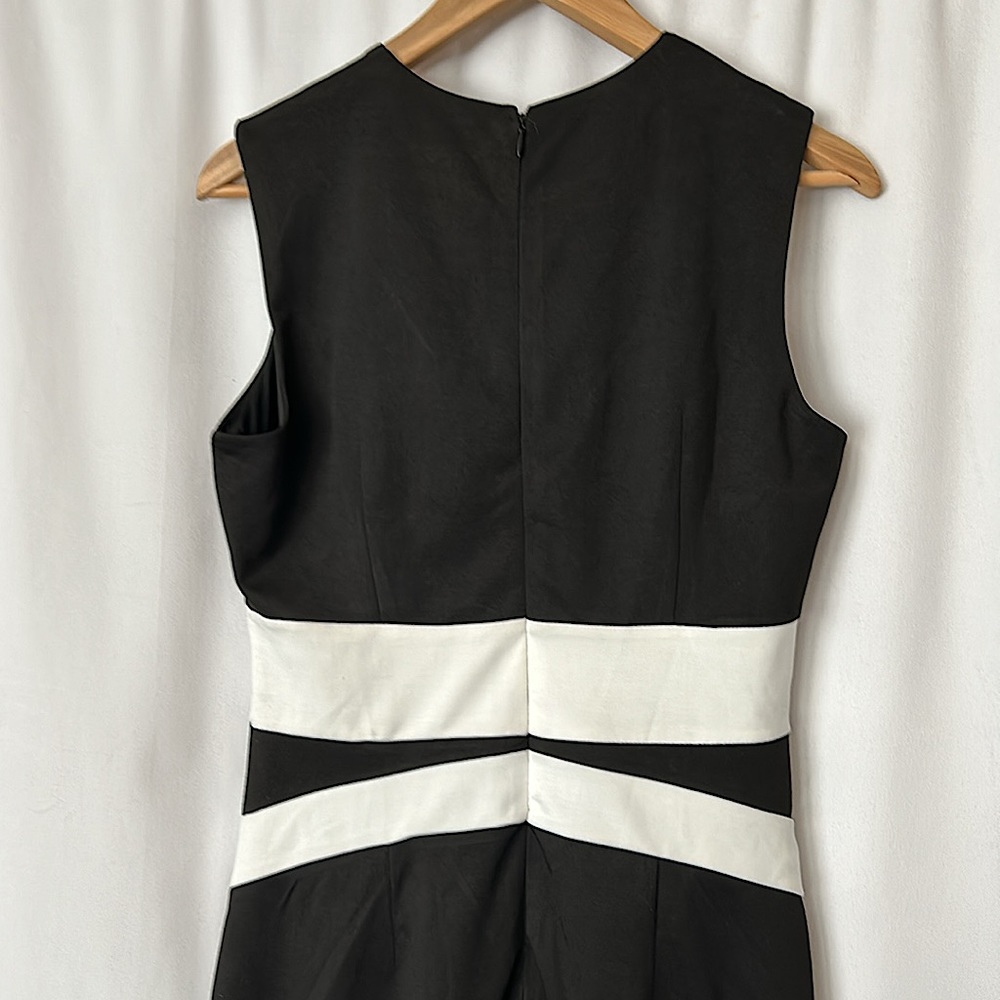 Alexia Admor NWT Sexy Black/White Bodycon Dress **Size M** 🔥🔥 - Picture 4 of 5
